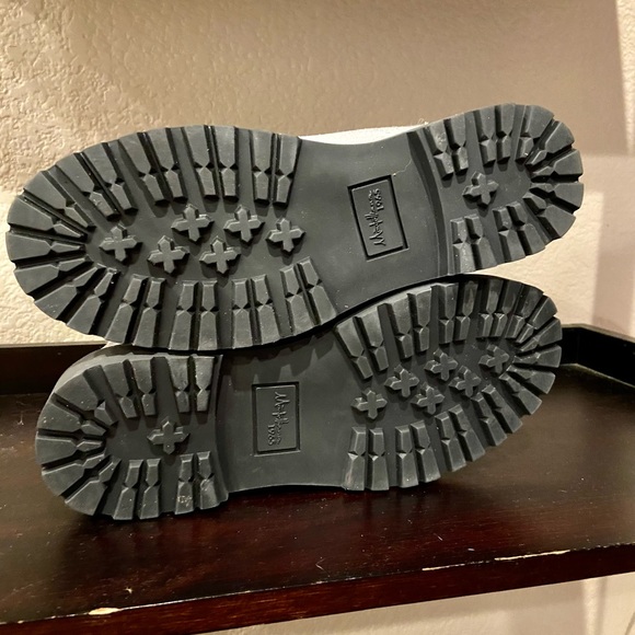 NEW WITH TAG - Montelliana Wool Wingtip Hiker Boot - Picture 7 of 8